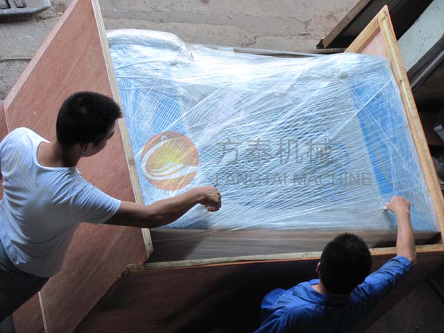 FTRW Series Stretch Film Rewinding Slitter